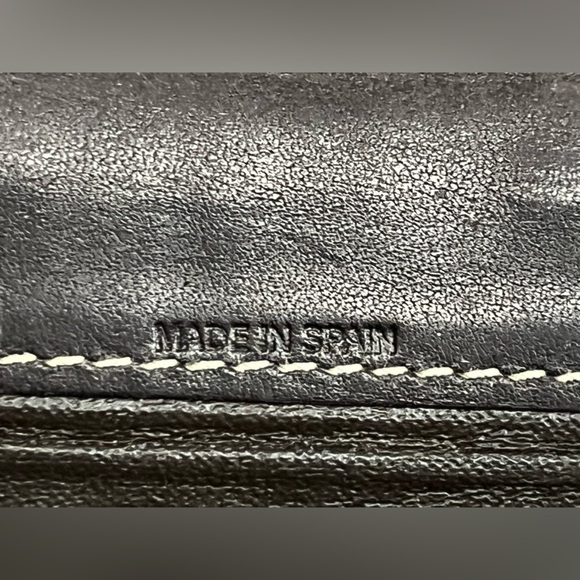 Caroline Herrera LEATHER WALLET vintage - Picture 14 of 15